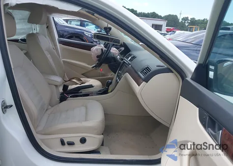 2013 Volkswagen Passat 2.0L Tdi Sel Premium from USA, damaged, VIN 1VWCN7A30DC150479